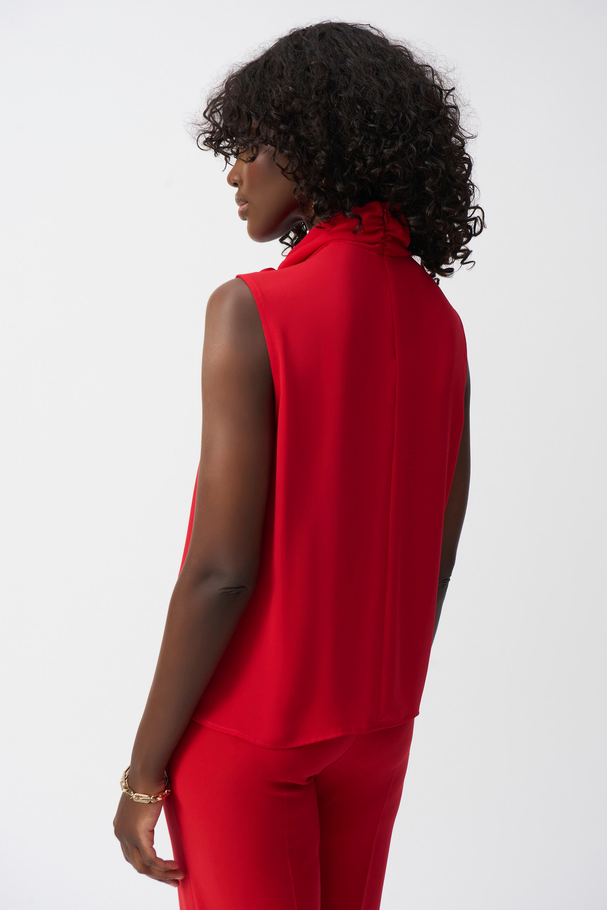 Joseph Ribkoff Chic Sleeveless Pullover Style