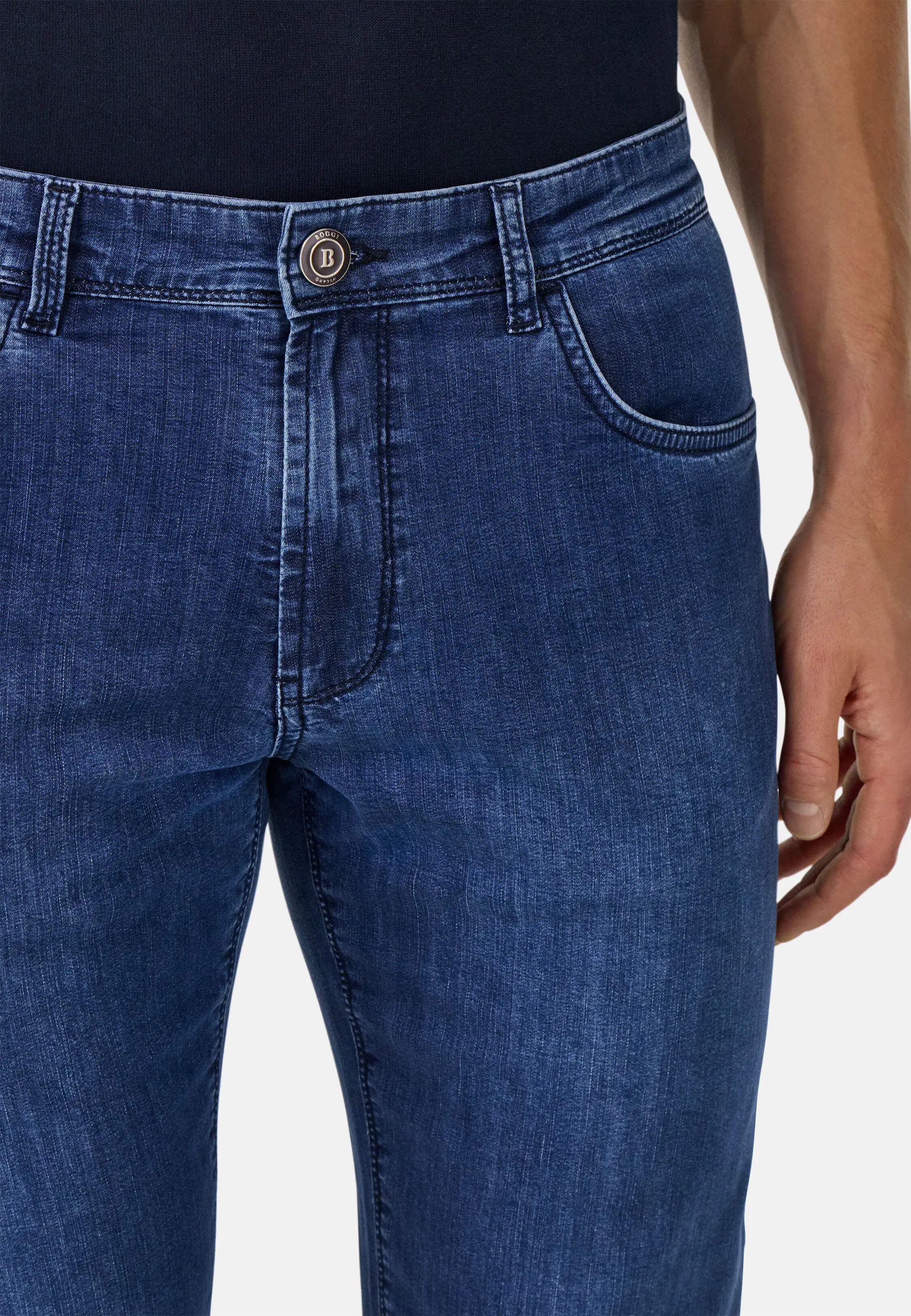 Boggi Ultra-Lightweight Medium Blue Stretch Denim Jeans